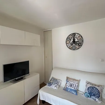 Dom wakacyjny Mazet Climatise Avec Piscine & Tennis Calme Proche Lavandou Bormes-les-Mimosas