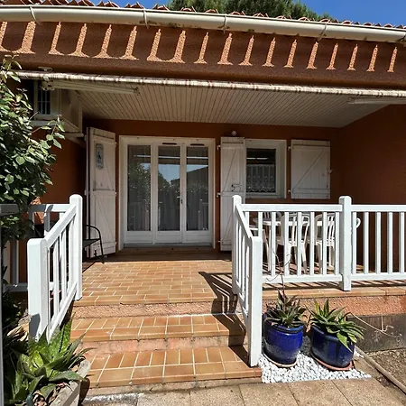 Dom wakacyjny Mazet Climatise Avec Piscine & Tennis Calme Proche Lavandou *